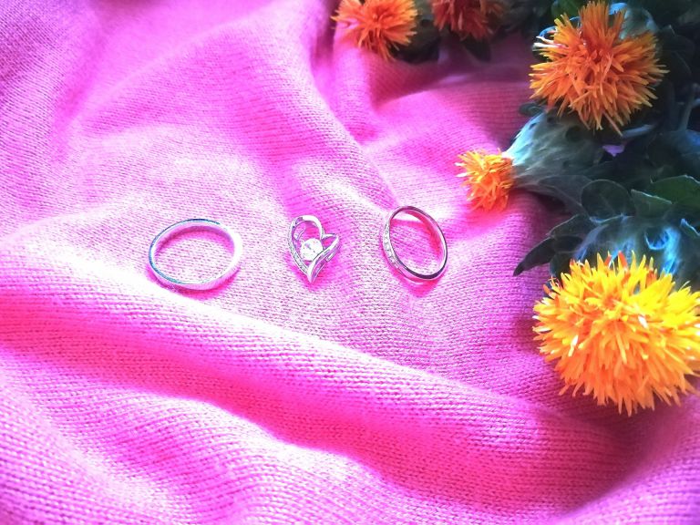 雨の日も楽しくなる！傘の魅力と選び方ガイド